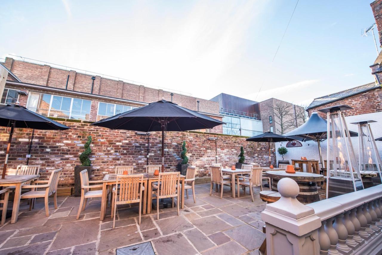 Hotel The Pied Bull Chester Exterior foto